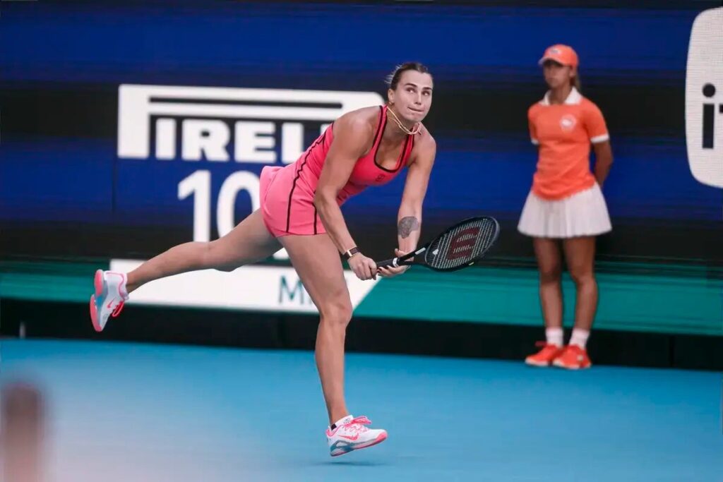 Арина Соболенко стала пятой теннисисткой в истории, которой удалось оформить «Солнечный дубль»