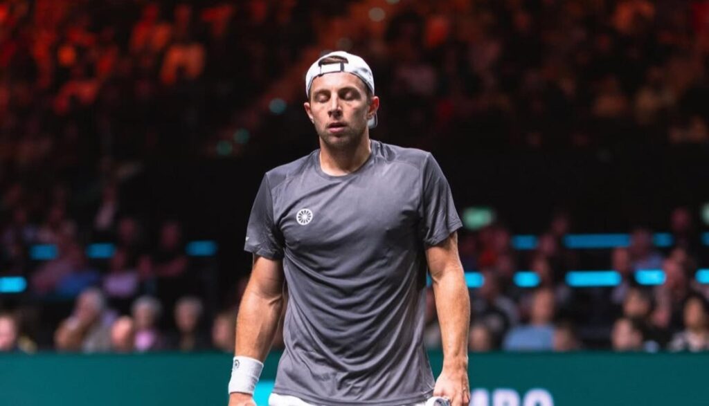 Таллон Грикспор снялся с финала Дубая из-за травмы подколенного сухожилия, титул у Даниила Медведева