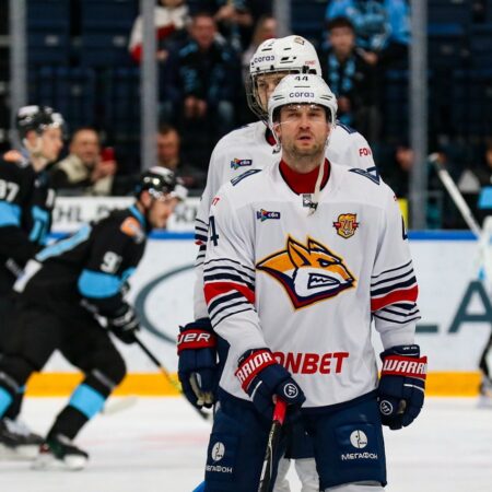 Минское «Динамо» всухую уступило лидеру КХЛ «Металлургу»