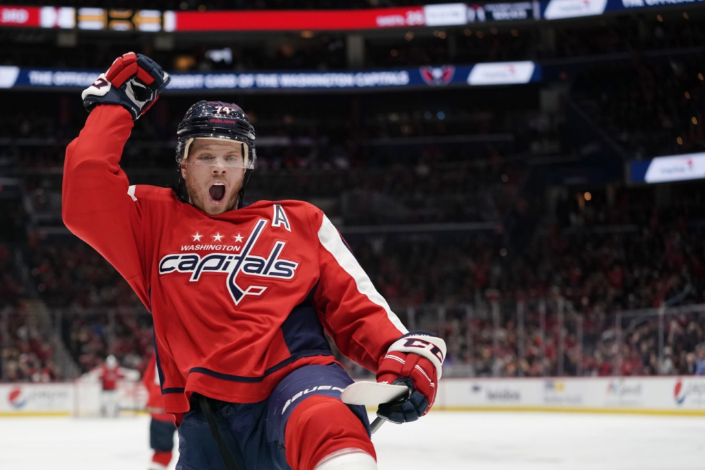 Легендарный Джон Карлсон переходит из Вашингтона в Анахайм