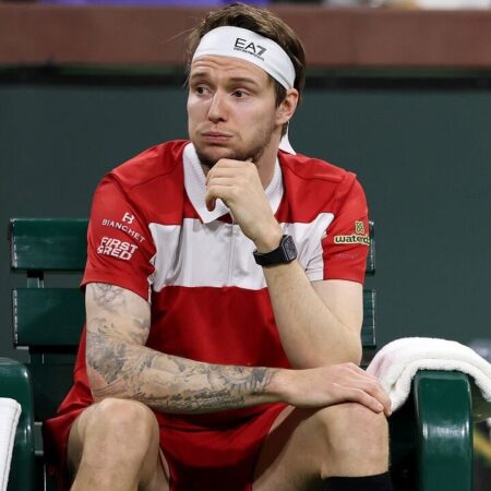 Александр Бублик проиграл 117-й ракетке мира в третьем круге Индиан-Уэллса