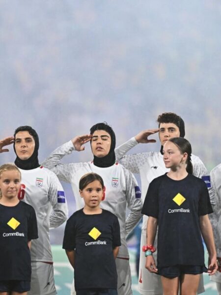 Футболистки сборной Ирана сбежали с турнира в Австралию из-за угроз на родине