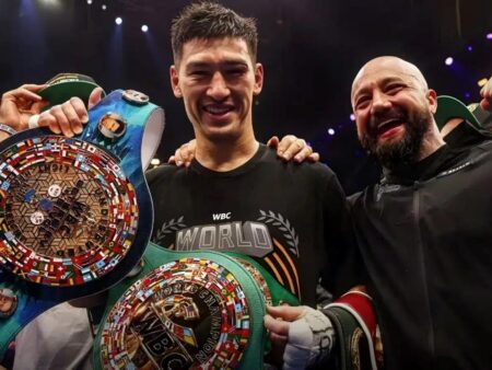 Дмитрий Бивол вернётся на ринг в андеркарде боя Усика и Верхувена