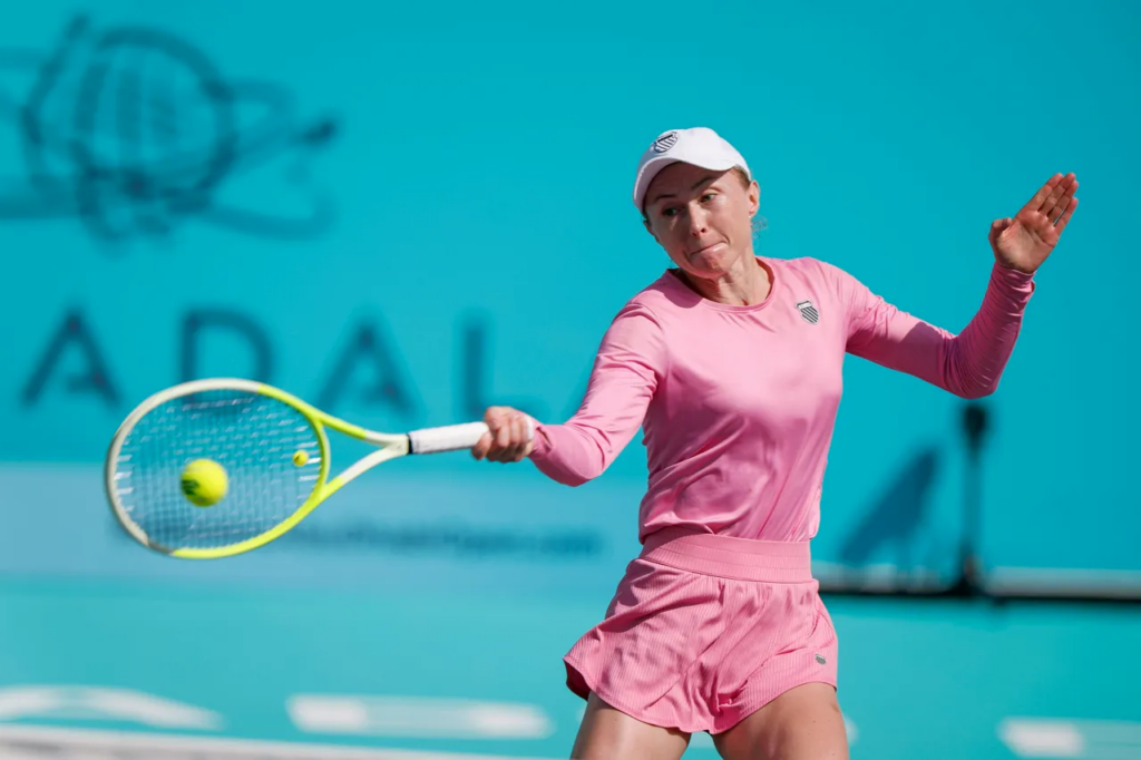 Александра Саснович вылетела в первом круге турнира WTA-1000 в Майами