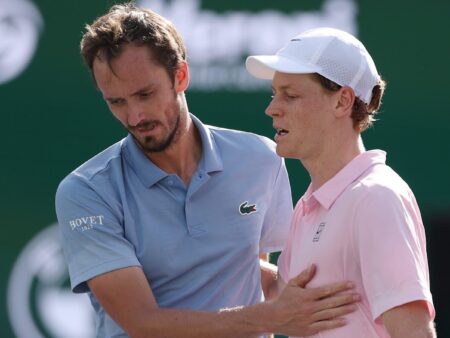 Даниил Медведев проиграл Яннику Синнеру в финале «Мастерса» в Индиан-Уэллсе