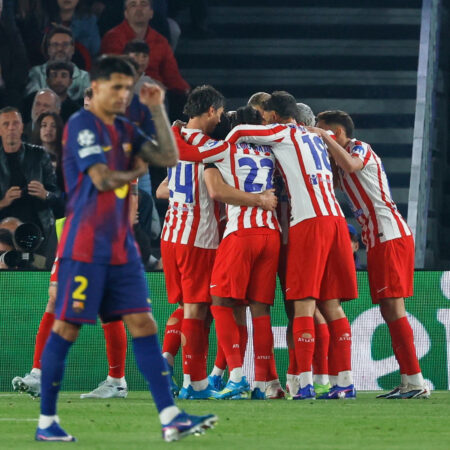 Барселона сенсационно проиграла Атлетико в первом четвертьфинальном матче Лиги Чемпионов