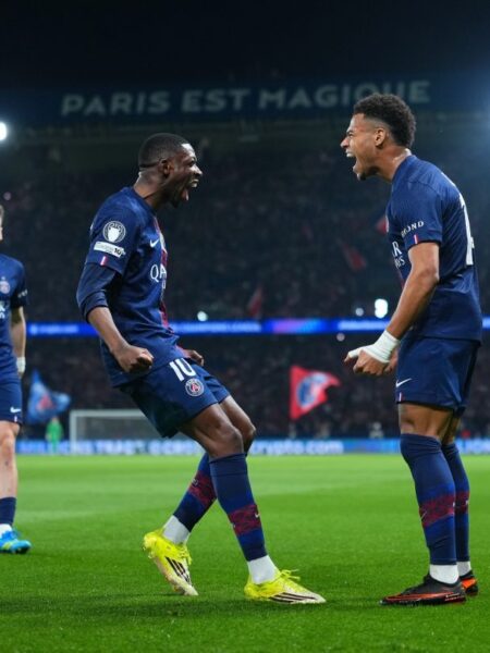 Гол Хвичи помог ПСЖ обыграть Ливерпуль в первом матче 1/4 финала Лиги Чемпионов