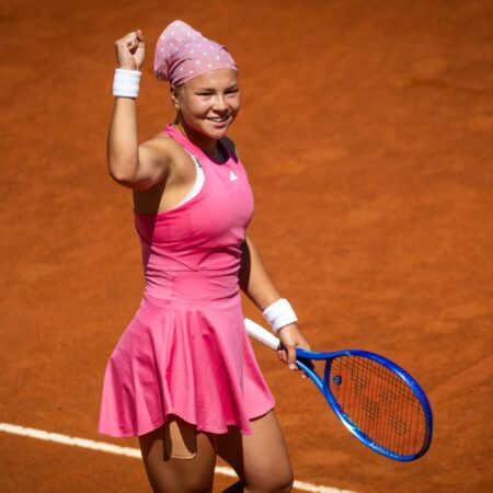 Диана Шнайдер вышла 1/8 финала турнира в Штутгарте, где сыграет с Рыбакиной