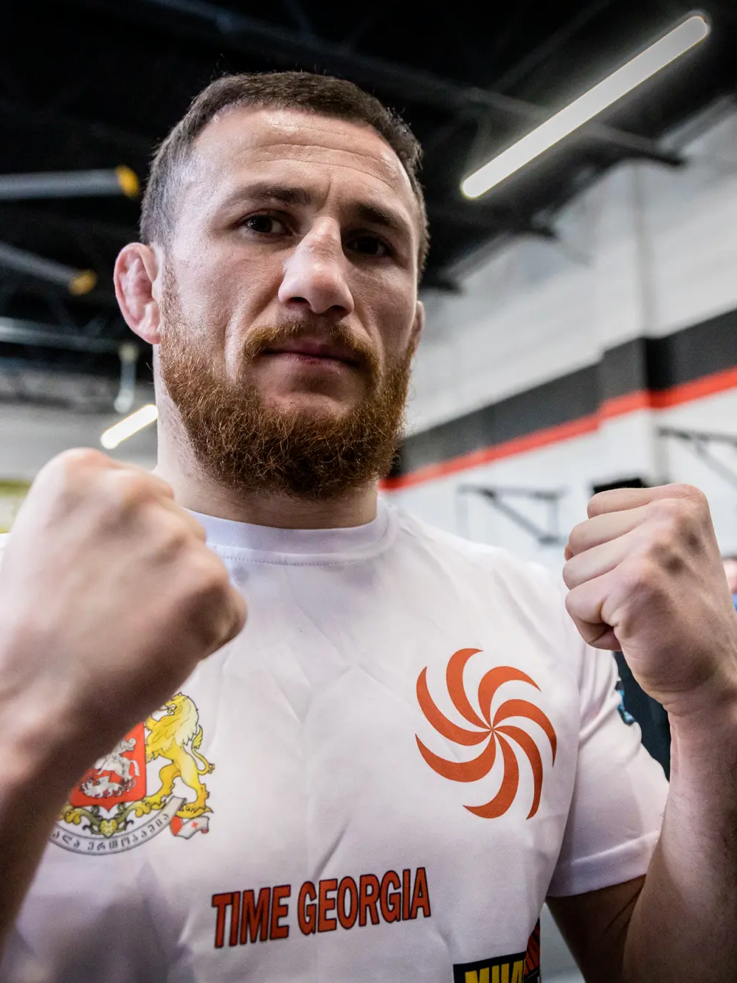 Мераб Двалишвили сломал нос, бойцу может потребоваться операция