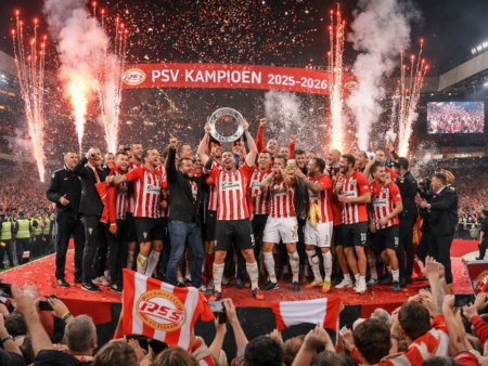 ПСВ выиграл чемпионат Нидерландов третий год подряд