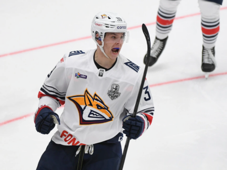 «Металлург» третий раз обыграл «Торпедо» в четвертьфинальном раунде плей-офф КХЛ