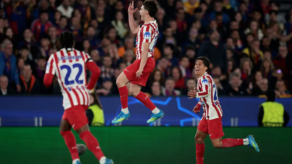 Гол Альвареса помог Атлетико обыграть Барселону в первом четвертьфинальном матче Лиги Чемпионов