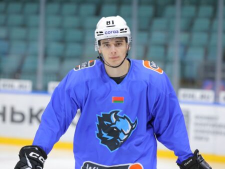 Виталий Пинчук интересен «Филадельфии» и еще 15 клубам НХЛ