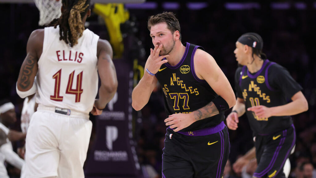 Лука Дончич рискует пропустить концовку сезона из-за травмы